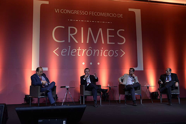 Leis e consumidores mais exigentes influenciam aquisição de soluções tecnológicas Leis e consumidores mais exigentes influenciam aquisição de soluções tecnológicas